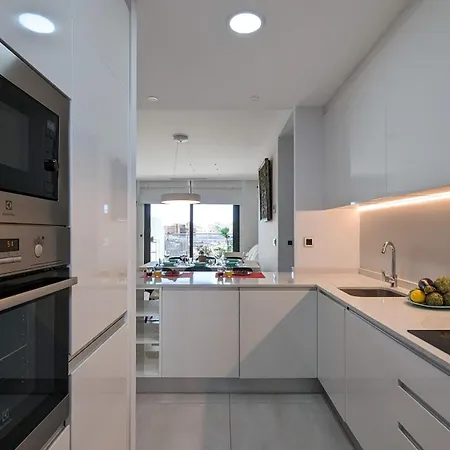 Sunset Waves Magic 베니돔